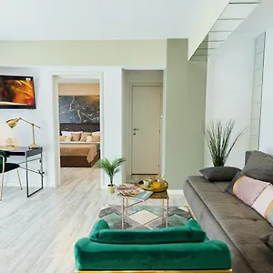 Voguish Apartament