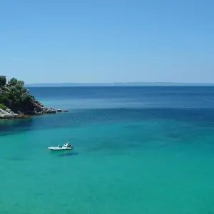 rezervați aici